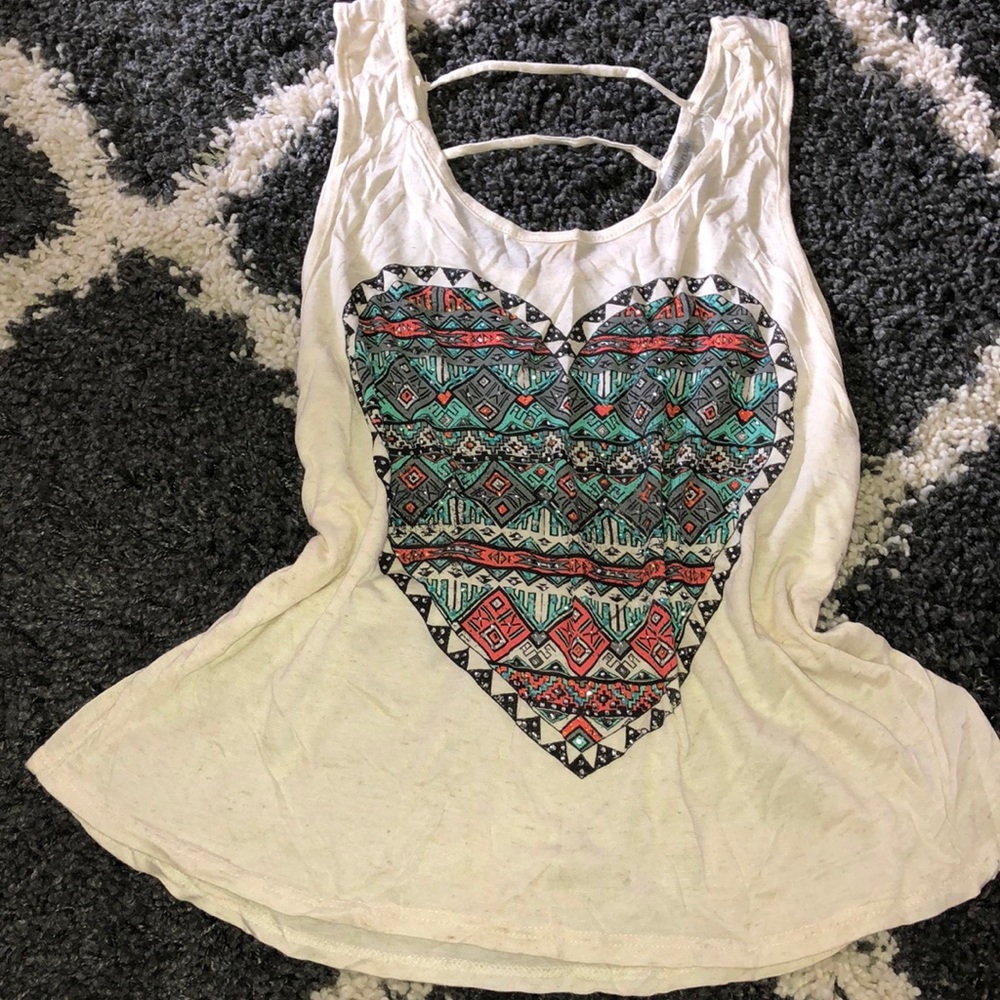 🌸Sparkly heart shirt🌸